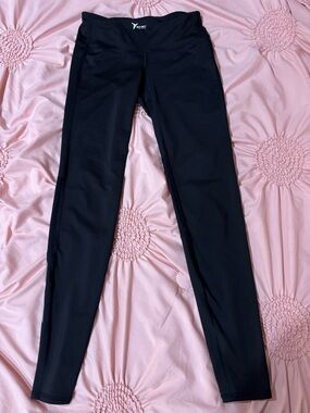 Old Navy Black High-Waist Performance Leggings